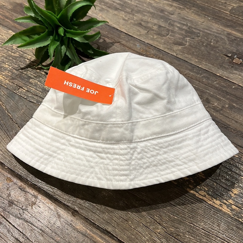 JOE FRESH white bucket hat - size L/XL girls